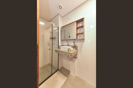 Banheiro de kitnet/studio à venda com 1 quarto, 25m² em Chácara Santo Antônio (zona Sul), São Paulo