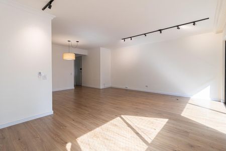 Sala de apartamento para alugar com 3 quartos, 120m² em Itaim Bibi, São Paulo