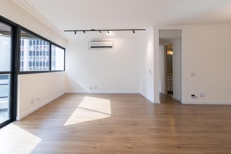Sala de apartamento para alugar com 3 quartos, 120m² em Itaim Bibi, São Paulo