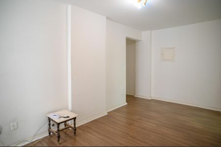 Apartamento à venda com 70m², 2 quartos e sem vagaSala