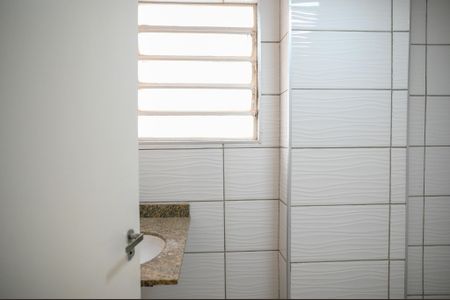 Apartamento à venda com 70m², 2 quartos e sem vagaBanheiro