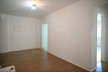 Apartamento à venda com 70m², 2 quartos e sem vagaSala