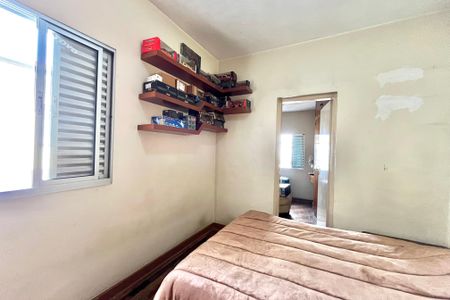 Casa à venda com 180m², 3 quartos e 2 vagas Casa à venda com 180m², 3 quartos e 2 vagasQuarto 2