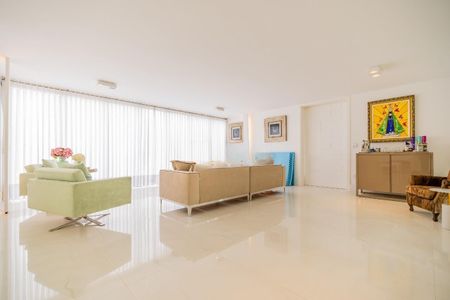 Casa de Condomínio à venda com 4 quartos, 574m² em Alphaville Industrial, Barueri