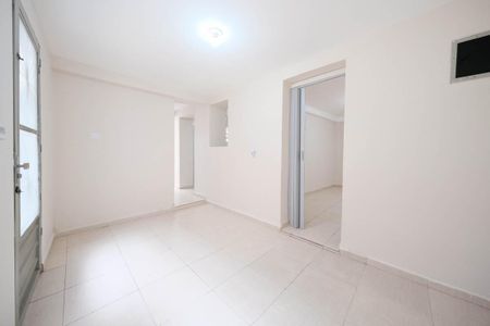 Sala de casa para alugar com 1 quarto, 38m² em Cangaiba, São Paulo