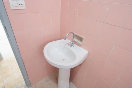 Apartamento para alugar com 70m², 2 quartos e 1 vaga Apartamento para alugar com 70m², 2 quartos e 1 vagaBanheiro Social