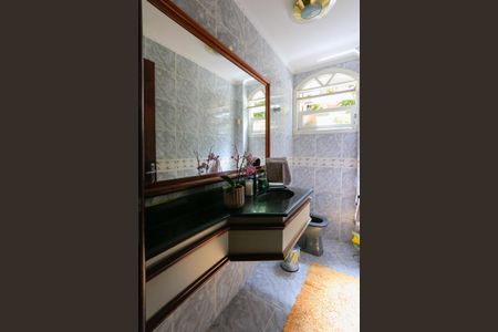 Casa à venda com 185m², 3 quartos e 2 vagas Casa à venda com 185m², 3 quartos e 2 vagasLavabo