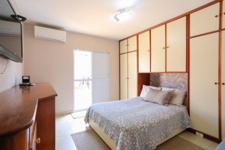 Casa à venda com 185m², 3 quartos e 2 vagas Casa à venda com 185m², 3 quartos e 2 vagasSuíte