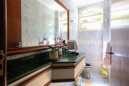 Casa à venda com 185m², 3 quartos e 2 vagas Casa à venda com 185m², 3 quartos e 2 vagasLavabo