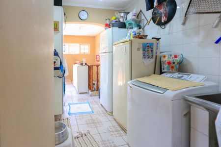 Casa à venda com 185m², 3 quartos e 2 vagas Casa à venda com 185m², 3 quartos e 2 vagasÁrea de Serviço