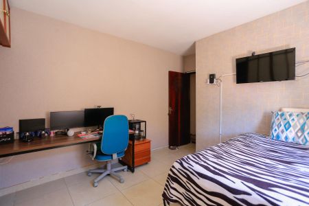 Casa à venda com 185m², 3 quartos e 2 vagas Casa à venda com 185m², 3 quartos e 2 vagasQuarto 2