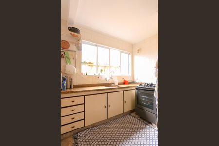 Casa à venda com 185m², 3 quartos e 2 vagas Casa à venda com 185m², 3 quartos e 2 vagasCozinha