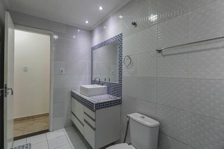 Casa à venda com 120m², 3 quartos e 2 vagas Casa à venda com 120m², 3 quartos e 2 vagasBanheiro da Suíte