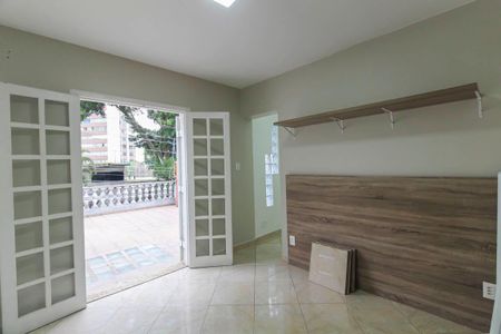 Casa à venda com 120m², 3 quartos e 2 vagas Casa à venda com 120m², 3 quartos e 2 vagasSuíte