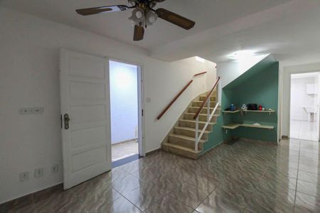 Casa à venda com 120m², 3 quartos e 2 vagasSala