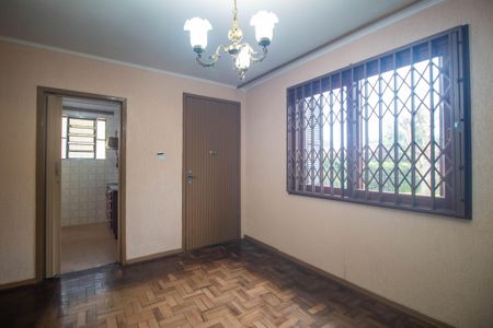Casa à venda com 249m², 2 quartos e 5 vagas Casa à venda com 249m², 2 quartos e 5 vagasSala