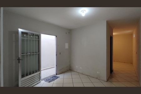 Sala de casa para alugar com 1 quarto, 45m² em Vila Santa Margarida, Ferraz de Vasconcelos