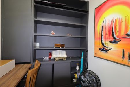 Apartamento à venda com 81m², 3 quartos e 2 vagasQuarto 2