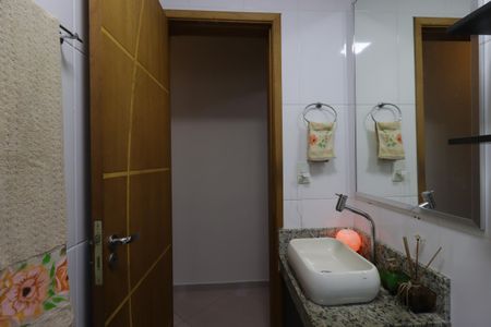 Apartamento à venda com 81m², 3 quartos e 2 vagasBanheiro Social