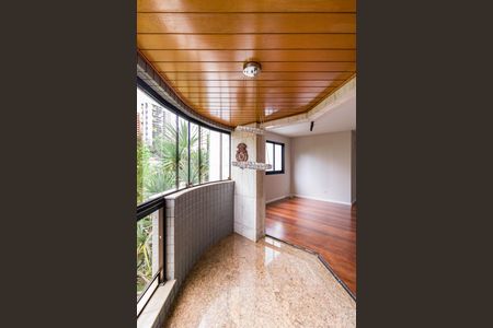 Varanda  de apartamento para alugar com 4 quartos, 200m² em Vila Andrade, São Paulo