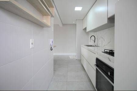 Apartamento à venda com 65m², 2 quartos e 2 vagasCozinha