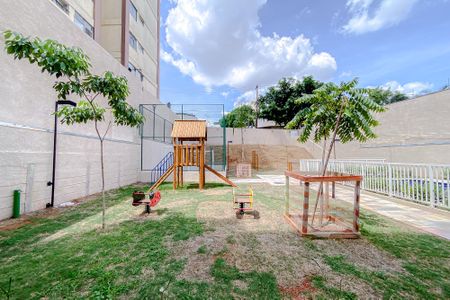 Apartamento à venda com 37m², 2 quartos e sem vagaÁrea comum - Playground