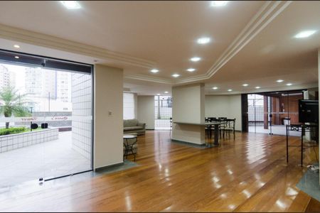 Apartamento à venda com 150m², 3 quartos e 2 vagas Apartamento à venda com 150m², 3 quartos e 2 vagasÁrea comum - Salão de festas