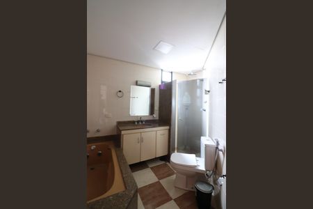 Apartamento à venda com 150m², 3 quartos e 2 vagasBanheiro da Suíte 1