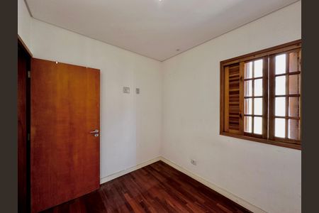 Casa à venda com 165m², 3 quartos e 2 vagas Casa à venda com 165m², 3 quartos e 2 vagasQuarto 2