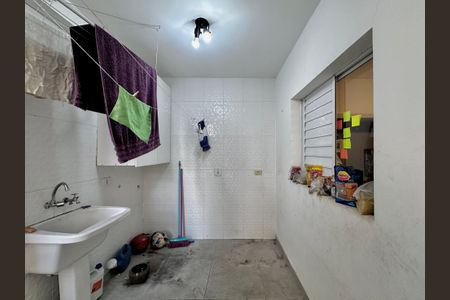 Casa à venda com 165m², 3 quartos e 2 vagas Casa à venda com 165m², 3 quartos e 2 vagasÁrea de Serviço