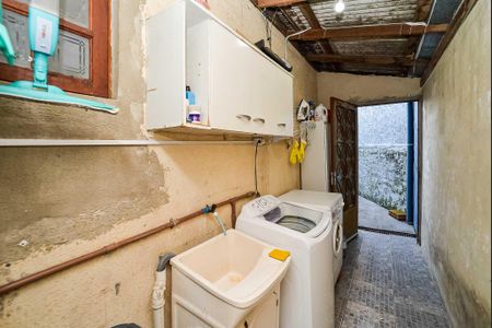 Casa à venda com 100m², 3 quartos e 1 vaga Casa à venda com 100m², 3 quartos e 1 vagaÁrea de Serviço