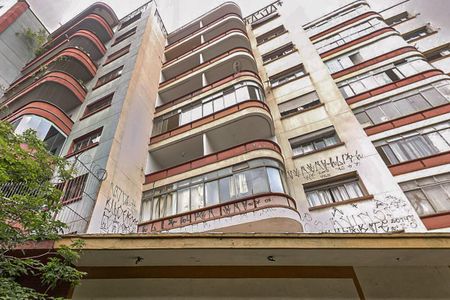 Apartamento para alugar com 140m², 3 quartos e sem vagaFachada