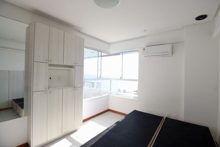 Quarto  de apartamento para alugar com 1 quarto, 44m² em Ondina, Salvador