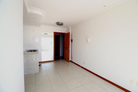 Sala  de apartamento para alugar com 1 quarto, 44m² em Ondina, Salvador