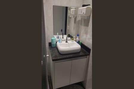 Apartamento à venda com 69m², 3 quartos e 1 vaga Apartamento à venda com 69m², 3 quartos e 1 vagaBanheiro 1