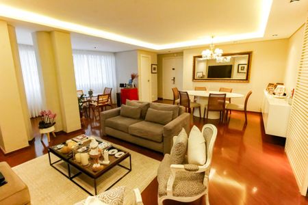 Sala de apartamento para alugar com 3 quartos, 135m² em Jardim Ampliação, São Paulo