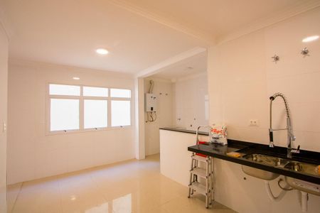 Apartamento à venda com 127m², 3 quartos e 3 vagas Apartamento à venda com 127m², 3 quartos e 3 vagasCozinha