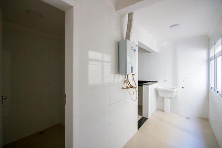 Apartamento à venda com 127m², 3 quartos e 2 vagas Apartamento à venda com 127m², 3 quartos e 2 vagasÁrea de serviço