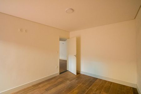 Apartamento à venda com 127m², 3 quartos e 2 vagas Apartamento à venda com 127m², 3 quartos e 2 vagasSuíte 2