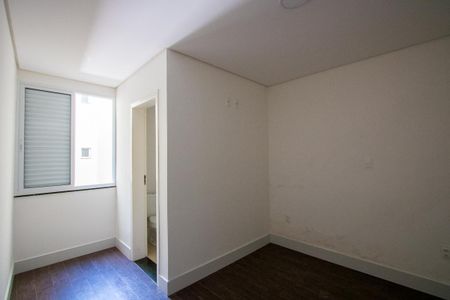 Apartamento à venda com 127m², 3 quartos e 2 vagas Apartamento à venda com 127m², 3 quartos e 2 vagasSuíte 3