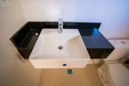 Apartamento à venda com 127m², 3 quartos e 2 vagas Apartamento à venda com 127m², 3 quartos e 2 vagasBanheiro da Suíte 2