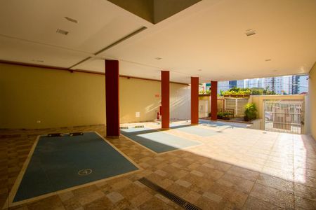 Apartamento à venda com 168m², 3 quartos e 3 vagas Apartamento à venda com 168m², 3 quartos e 3 vagasGaragem