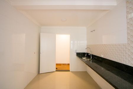 Apartamento à venda com 171m², 3 quartos e 3 vagas Apartamento à venda com 171m², 3 quartos e 3 vagasCozinha
