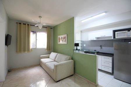 Sala de apartamento para alugar com 1 quarto, 36m² em Jacarepaguá, Rio de Janeiro