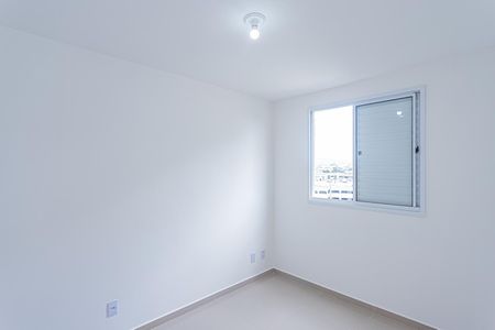 Quarto 2 de apartamento para alugar com 2 quartos, 44m² em Jardim Iris, São Paulo