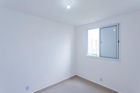 Quarto 1 de apartamento para alugar com 2 quartos, 44m² em Jardim Iris, São Paulo