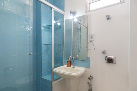 Apartamento à venda com 40m², 1 quarto e sem vaga Apartamento à venda com 40m², 1 quarto e sem vagaBanheiro Social