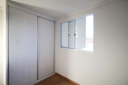 Apartamento à venda com 54m², 2 quartos e 2 vagasQuarto 2
