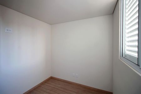 Apartamento à venda com 111m², 2 quartos e 3 vagasQuarto 