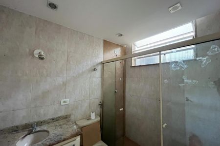 Apartamento à venda com 50m², 2 quartos e 2 vagas Apartamento à venda com 50m², 2 quartos e 2 vagasBanheiro